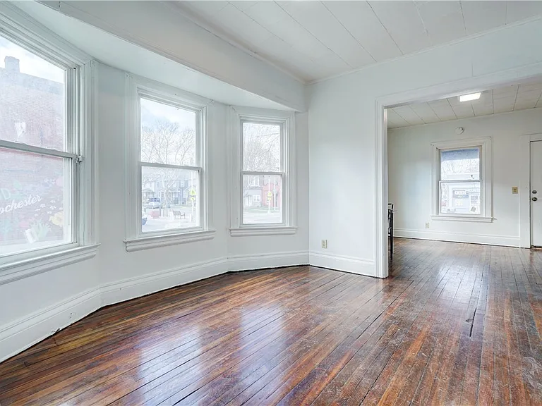 459 Parsells Ave — Photo 10