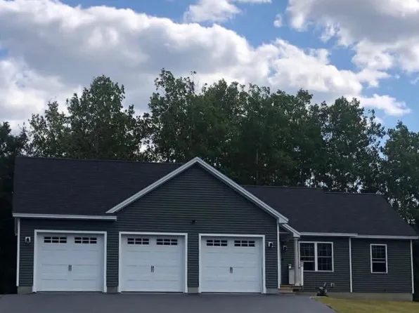 31 Meredith Drive, Windham, ME 04062