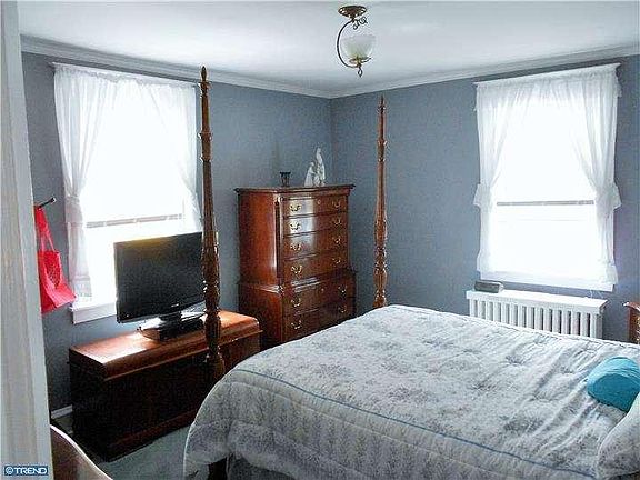 5th image of 740 Harper Ave