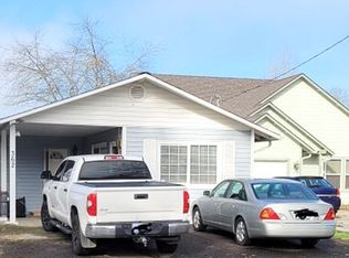 362 Page Rd, Winchester, OR 97495