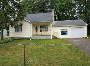 3801 Aurelius Rd, Lansing, MI 48910