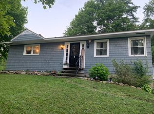 6 B St, North Adams, MA 01247