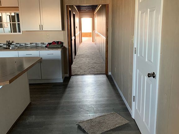 4th image of 103 1/2 W Main St