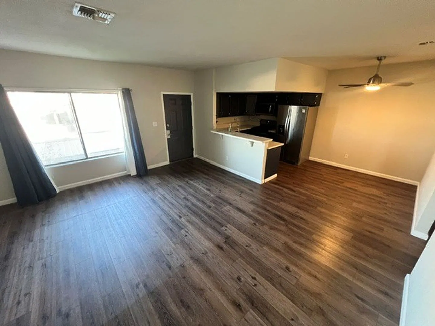 1404 Santa Margarita St -F Las Vegas, NV 89146 — Photo 4