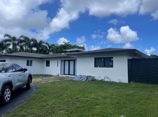 886 Camellia Ct, Plantation, FL 33317