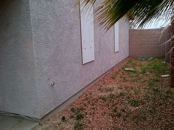 3rd image of 2623 S 71st Dr