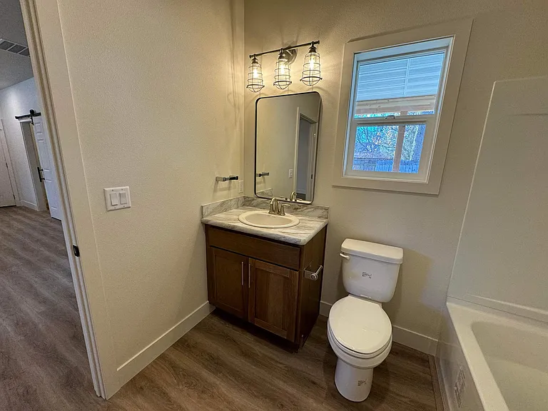 115 Alderson Ave — Photo 12