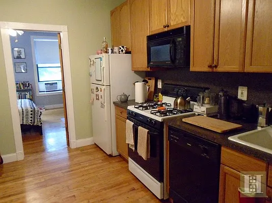 Rented by Halstead Real Estate | media 4