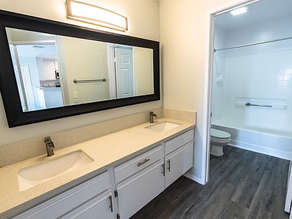 4th image of 5235 Kester Ave APT 220