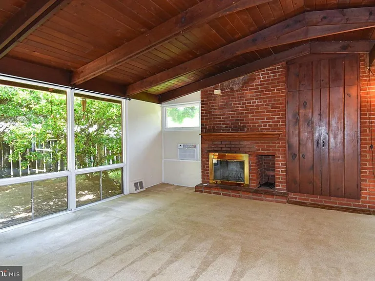 3415 Gallows Rd — Photo 5