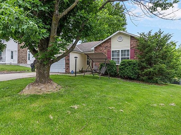 3rd image of 4518 Iris Ave