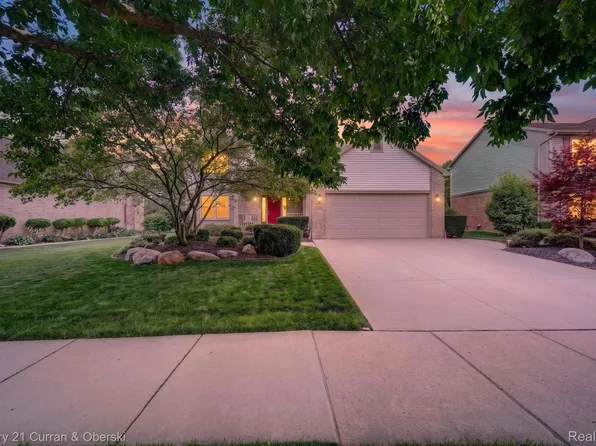 6585 Norwood Dr, Canton, MI 48187