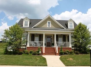 328 Parkhaven Ln, Bowling Green, KY 42103