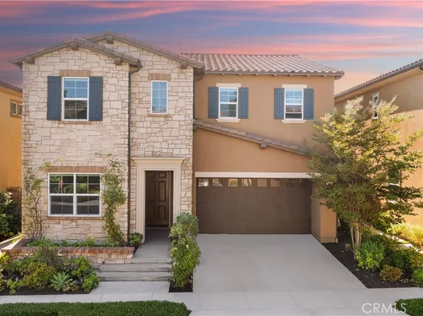 208 Pinnacle Dr, Lake Forest, CA 92630