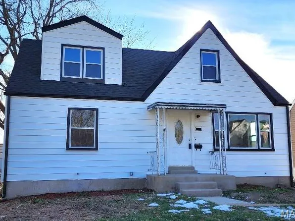 9808 Zykan Dr, Saint Louis, MO 63114