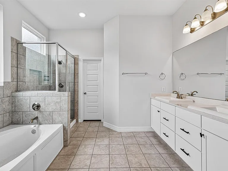 6602 Albany Forest Ct — Photo 28
