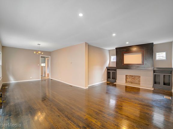 5th image of 1520 Highland Ave