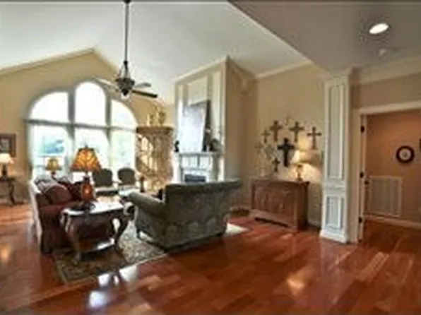 716 Amberwood Pl, Nashville, TN 37221