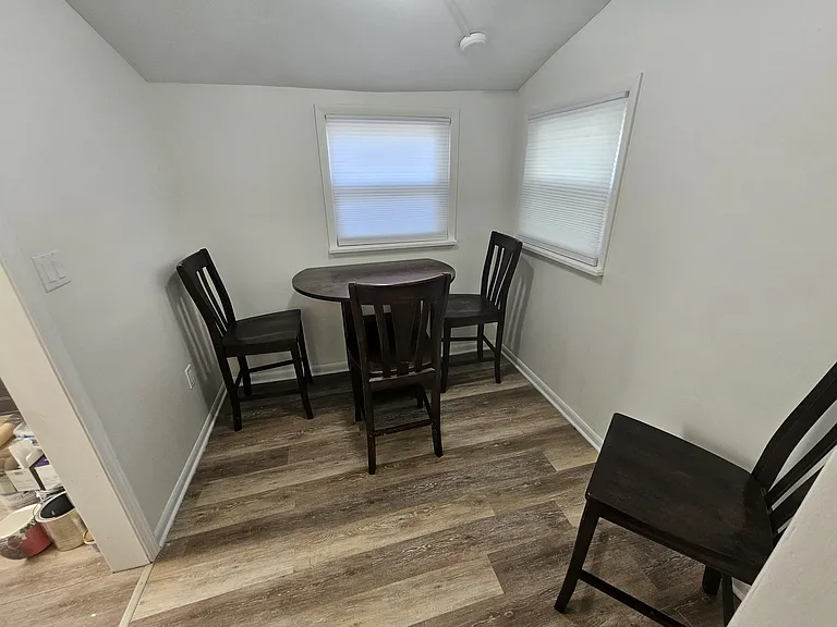 6400 Elmwood Dr — Photo 7