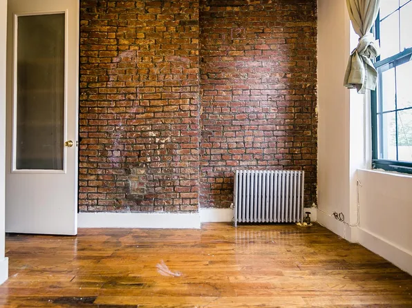 126 Grattan Street 2B image 3 of 8