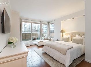 200 E 69th St APT 4A, New York, NY 10021