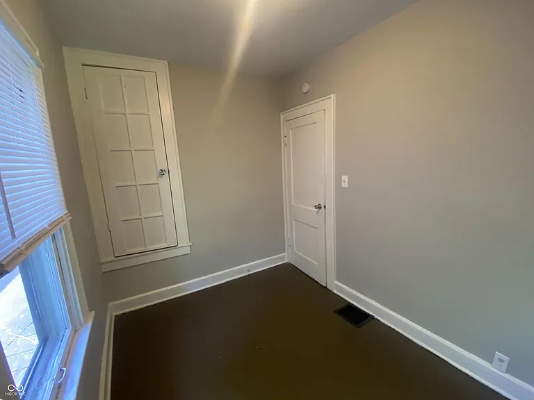 4221 Guilford Ave — Photo 15