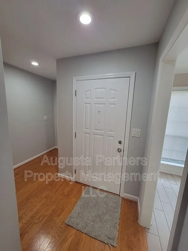 Pointe West — Photo 3