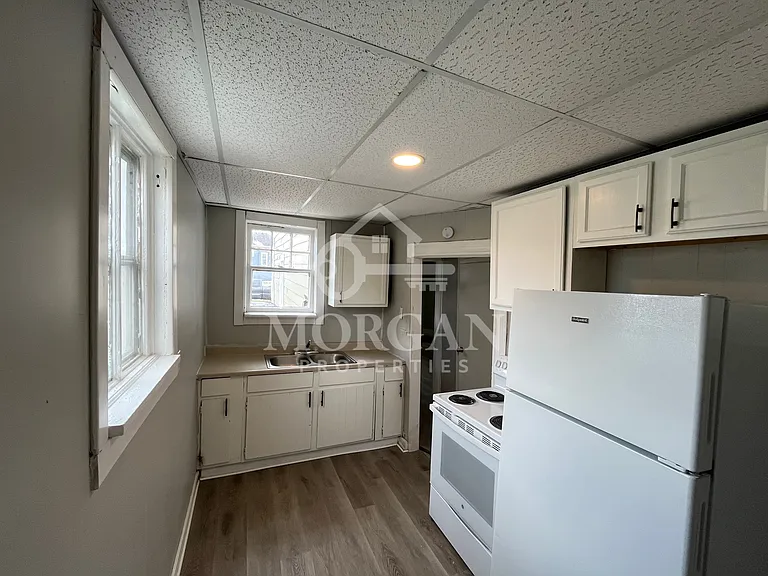 202 E 13th St — Photo 3