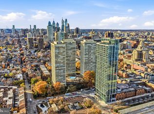 210 Locust St #7BW, Philadelphia, PA 19106