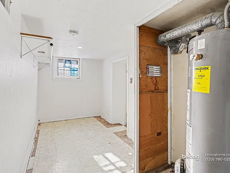 2040 S Fox St — Photo 20