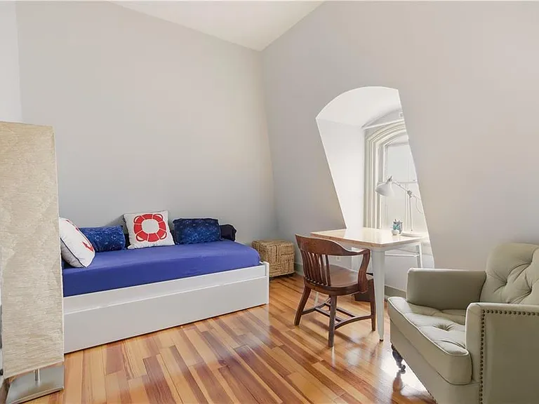 364 Bellevue Ave — Photo 24