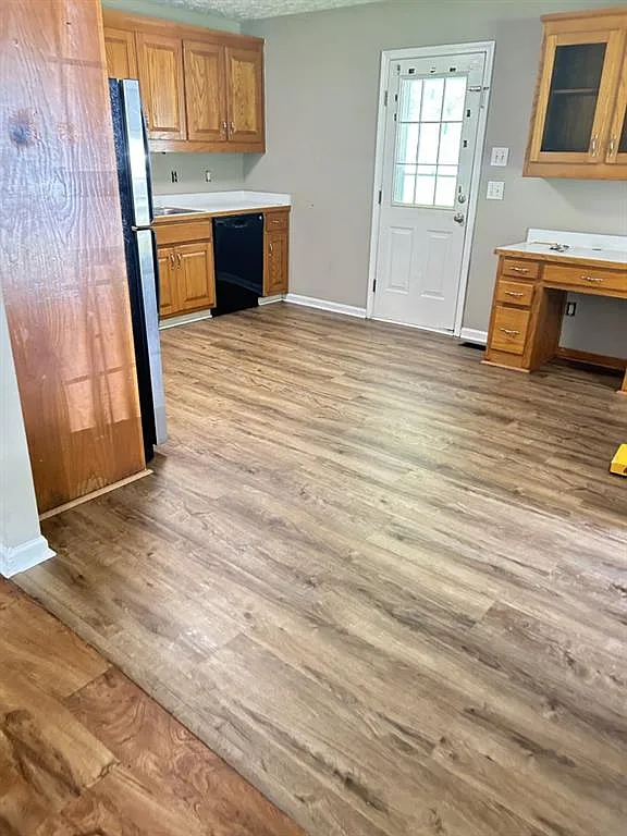 3 bed, 2.0 bath, 1450 sqft, $1,850 — Photo 4