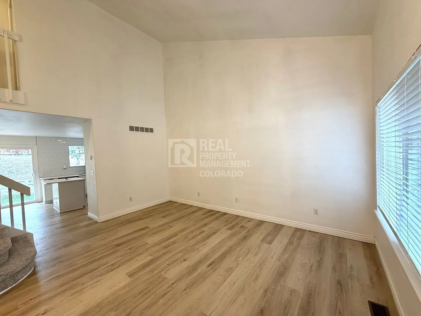 5 bed, 2.5 bath, 2169 sqft, $3,399 — Photo 4