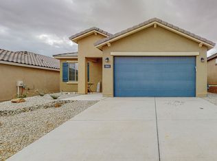 3065 Shannon Ln NE, Rio Rancho, NM 87144