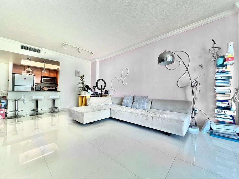 1st image of 2000 N Bayshore Dr APT 906