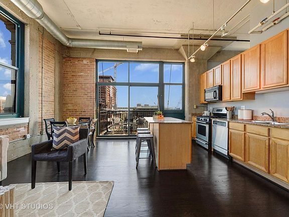2nd image of 221 E Cullerton St APT 813
