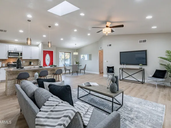 2610 N PLEASANT Drive, Chandler, AZ 85225