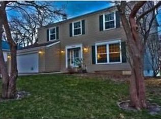 4343 Royal Oaks Dr, Davenport, IA