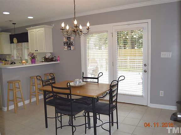 2nd image of 303 S Rogers Dr