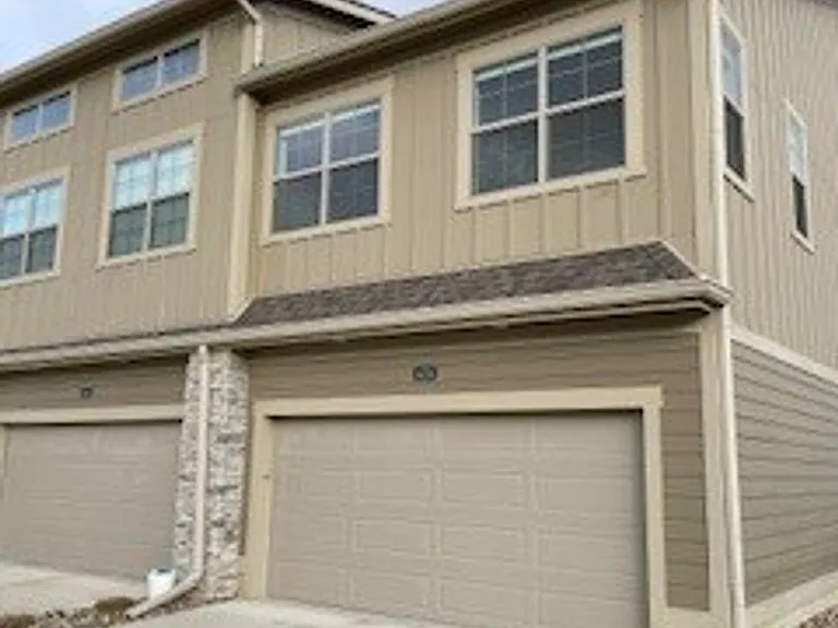 10101 Stark Dr — Photo 1