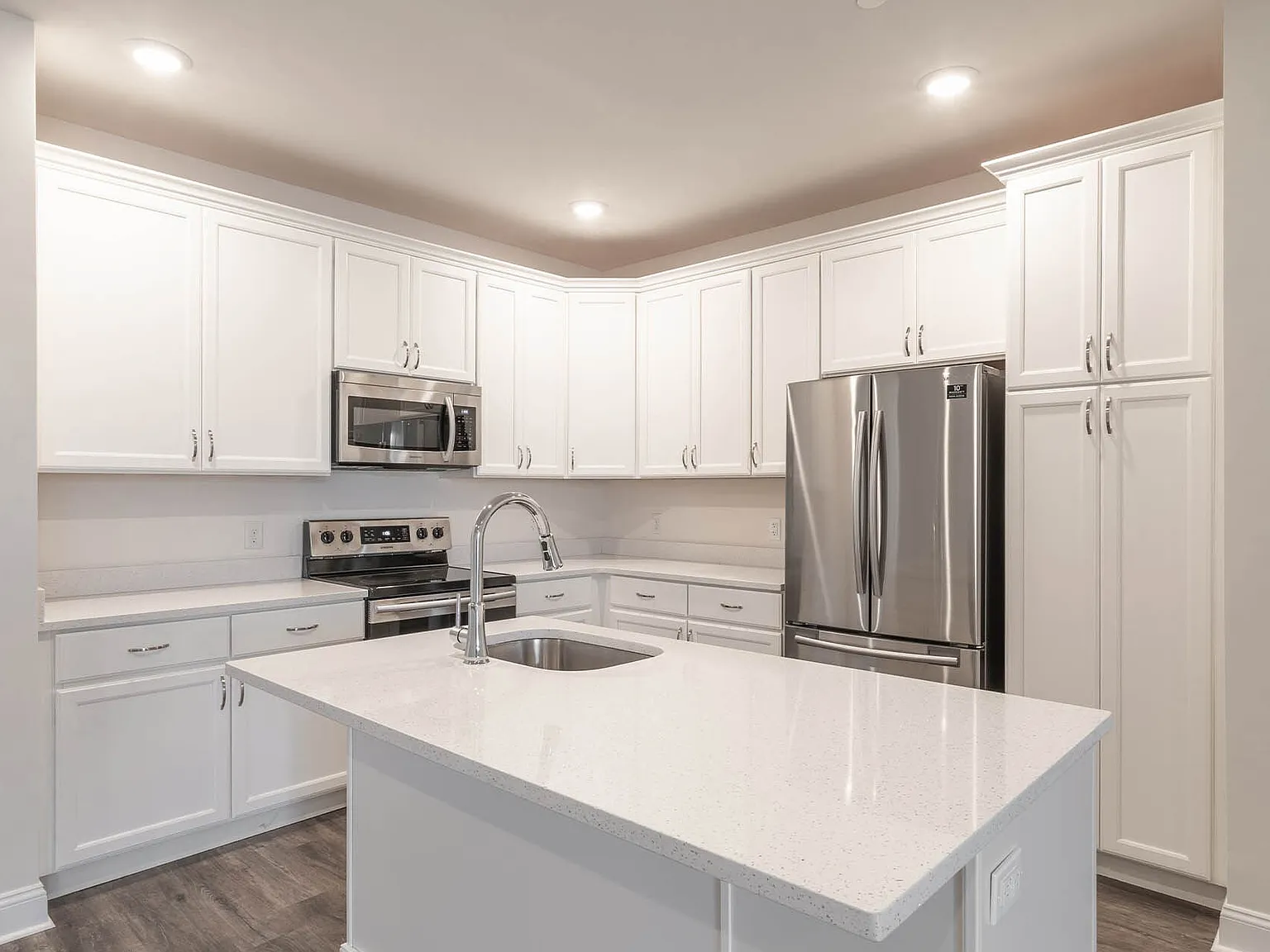 The Residences at St. Joseph Court — Photo 1