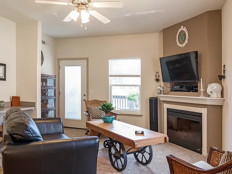 City Homes at Fall Creek — Photo 6