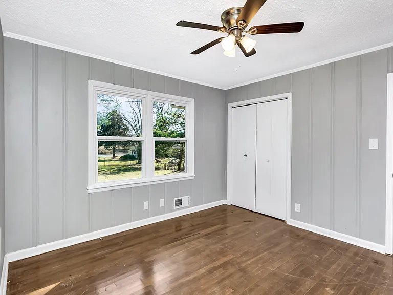 4609 Newton Ave SW — Photo 11
