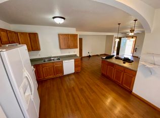 138 11th St S, La Crosse, WI 54601