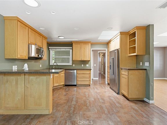 4th image of 546 Sturgeon Dr