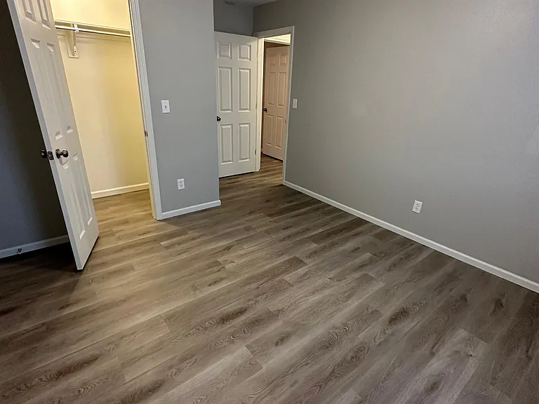 812 Wix Ln — Photo 7