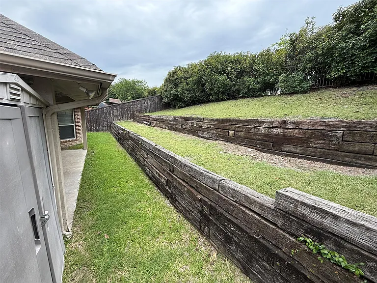 7341 Chambers Ln — Photo 14