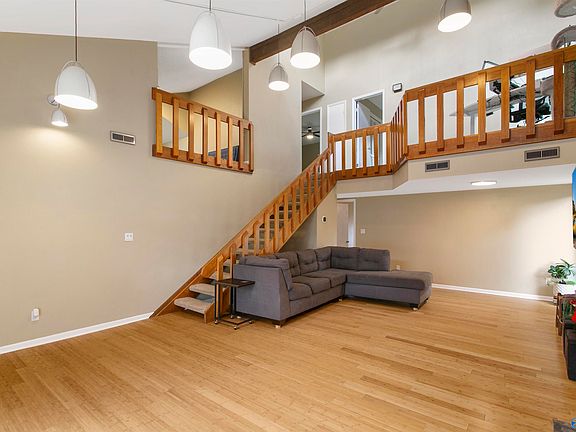 5th image of 1911 Spanish Oaks Dr SE
