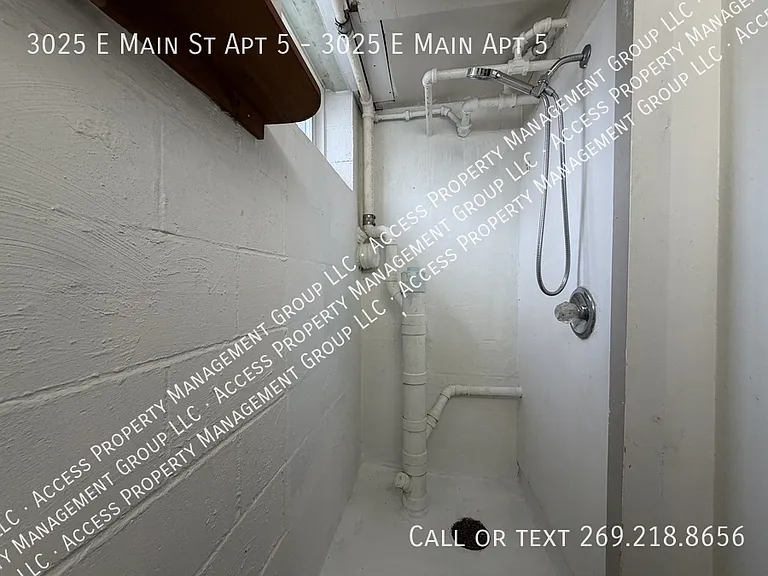 3025 E Main St #5 — Photo 3