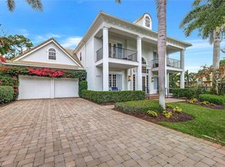 1427 Hemingway Pl, Naples, FL 34103